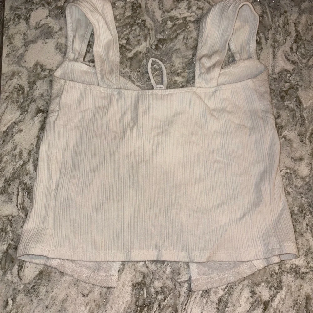 Garage White Lace-Up Crop Top - Picture 3 of 5